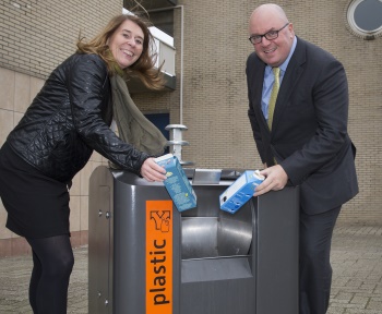 Nederstigt en Kierkels gooien drinkpakken bij het plastic